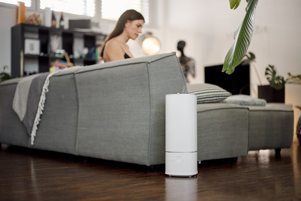 ecoQ HumidAir U400+ Luftbefeuchter mit Ultraschall-Technologie und 3 Betriebsstufen im modernen Design.