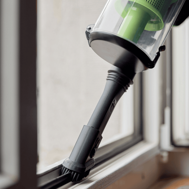 Der ecoQ Rena PowerLite kabellose Staubsauger mit ultraleichtem Design und HEPA-Filter.