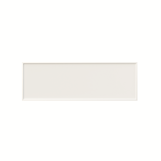 Platzsparende und ultraflache ecoheat Basic Infrarotheizung mit 300 Watt Leistung, montiert an der Wand.