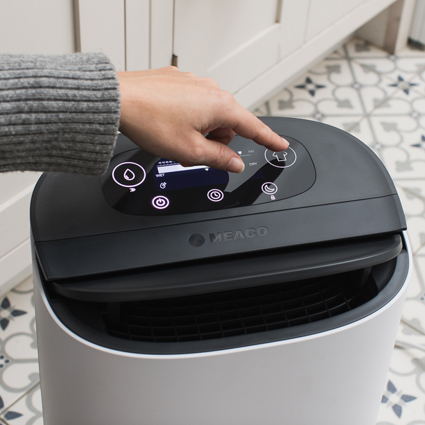 Komfort trifft Effizienz: Meaco Arete® Two 20L mit großem Wassertank, HEPA-Filter und leisem Betrieb – ideal für den Dauerbetrieb.