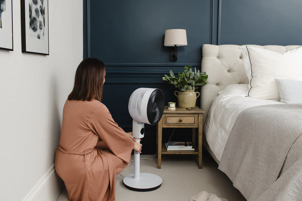 Meaco Sefte® Pedestal Standventilator mit 3 Höheneinstellungen, im Dunkeln leuchtender Fernbedienung und ultra-leisem Betrieb.