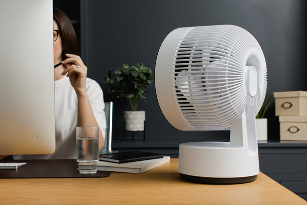Meaco Sefte® Table: Tischventilator mit 3 Betriebsstufen, 25 dB leise und leuchtender Fernbedienung im Dunkeln.