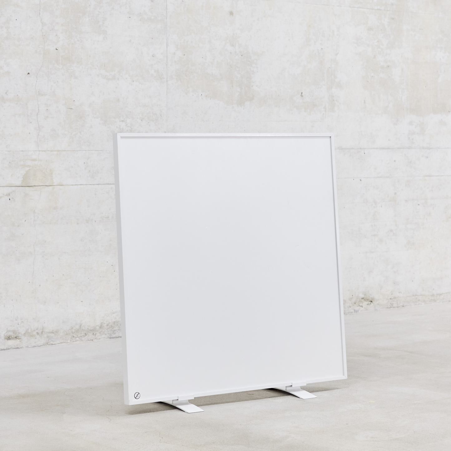 Standfüsse aus eloxiertem Aluminium für ecoheat Basic Infrarotheizung