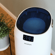 Für reine Luft in jedem Winkel: ecoQ CleanVac 400+ mit UV-C-Entkeimung & App-Fernbedienung – stark & smart.