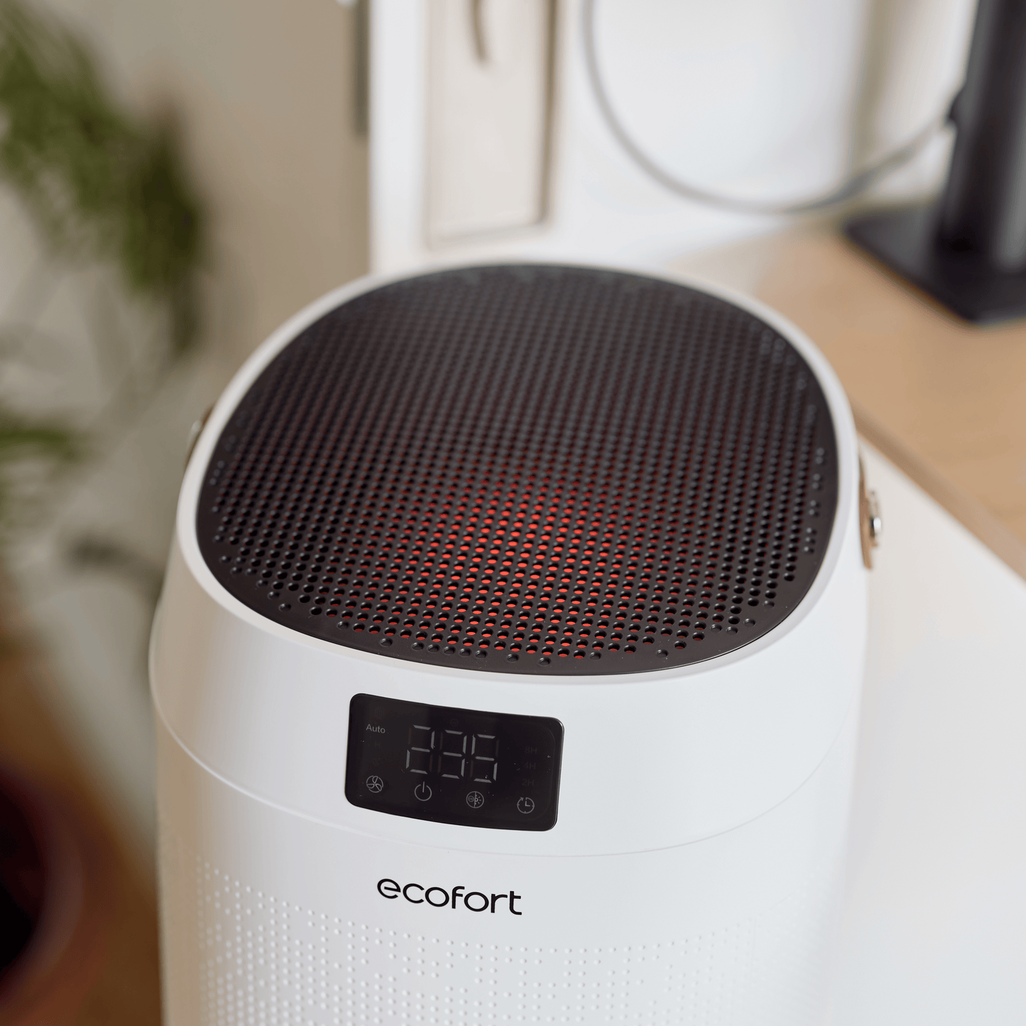 80 m² reine Luft: Der CleanVac 400+ mit UV-C-Licht & ecofort App sorgt für keimfreie, gesunde Luft – leise & effizient.