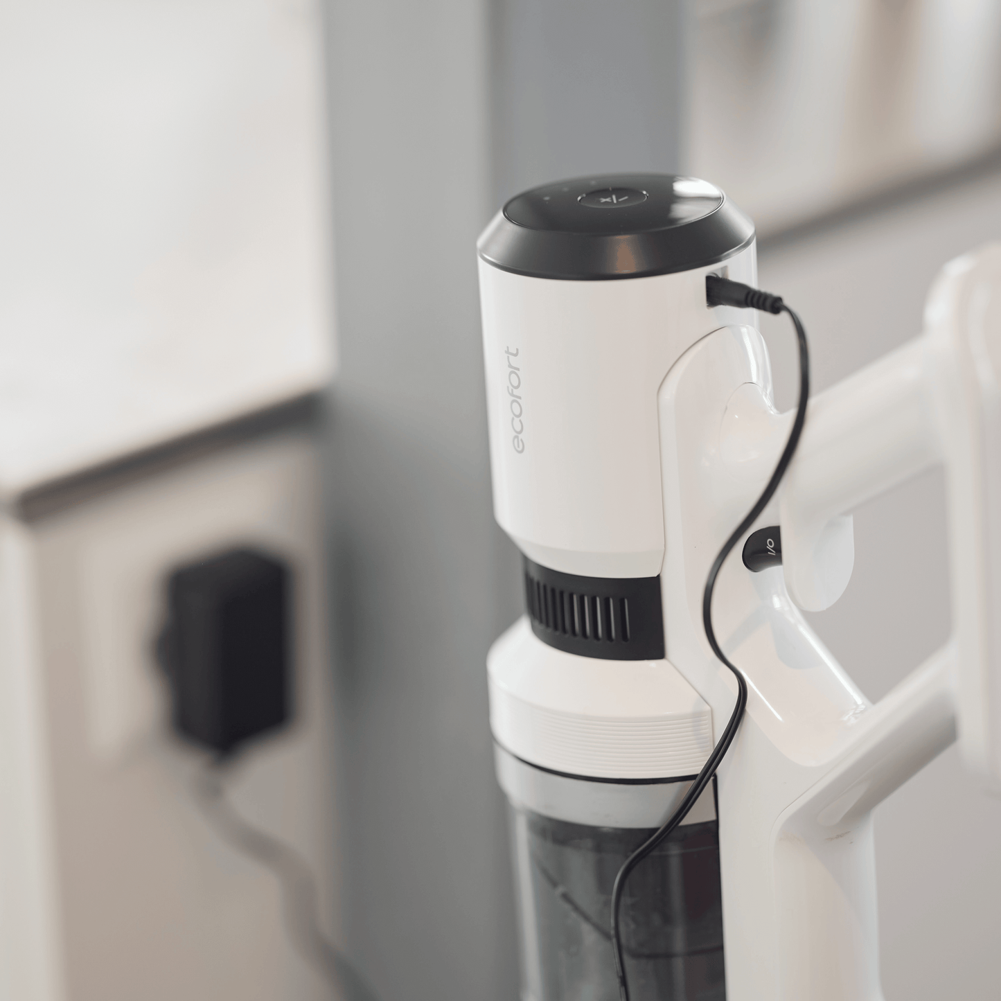 Der kabellose ecoQ CleanVac Easy Staubsauger mit ultra-leichtem Design und HEPA-Filter.