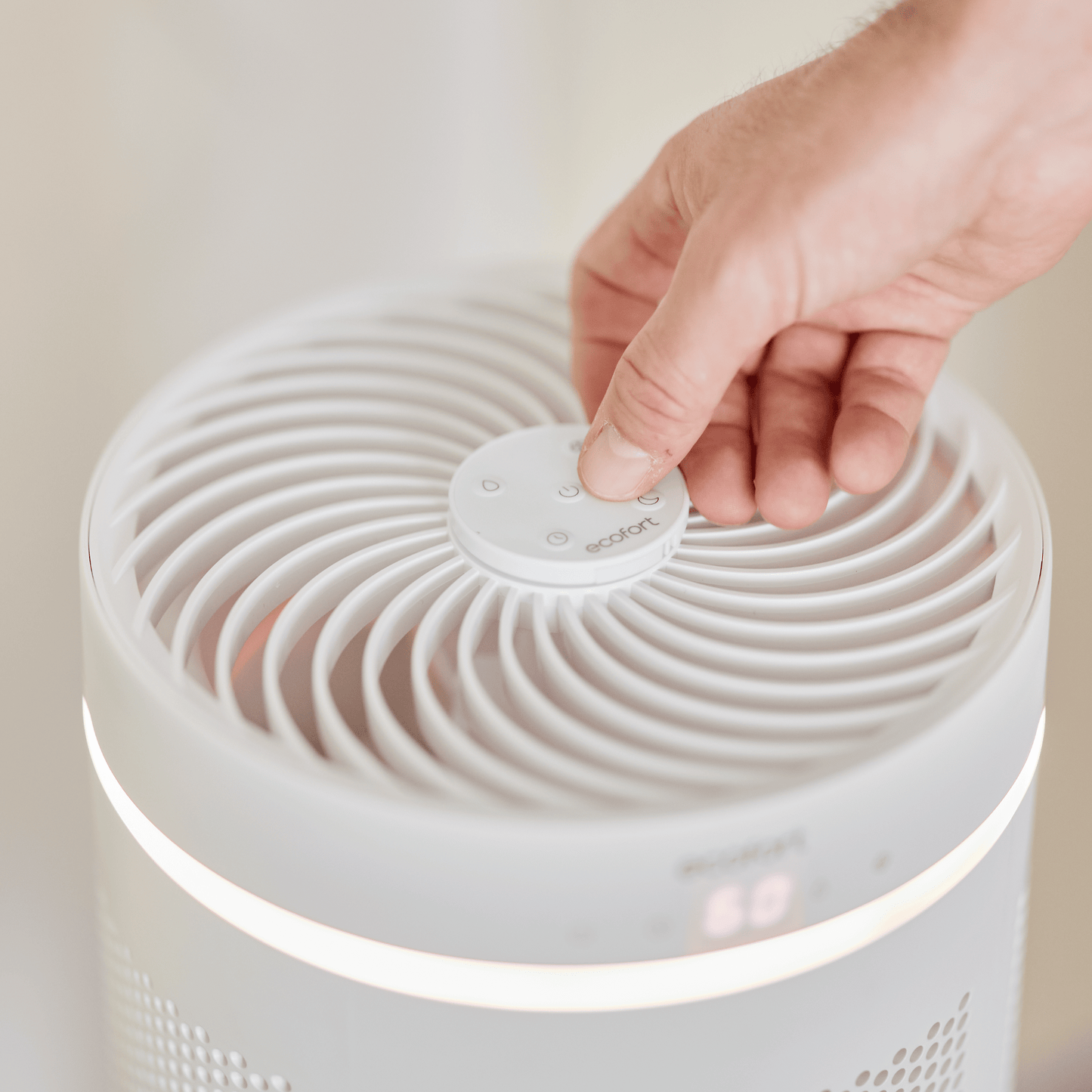 Komfort & Hygiene: Der HumidAir E300+ von ecoQ befeuchtet leise & effizient mit leicht zu reinigendem Filter für Räume bis 40 m².