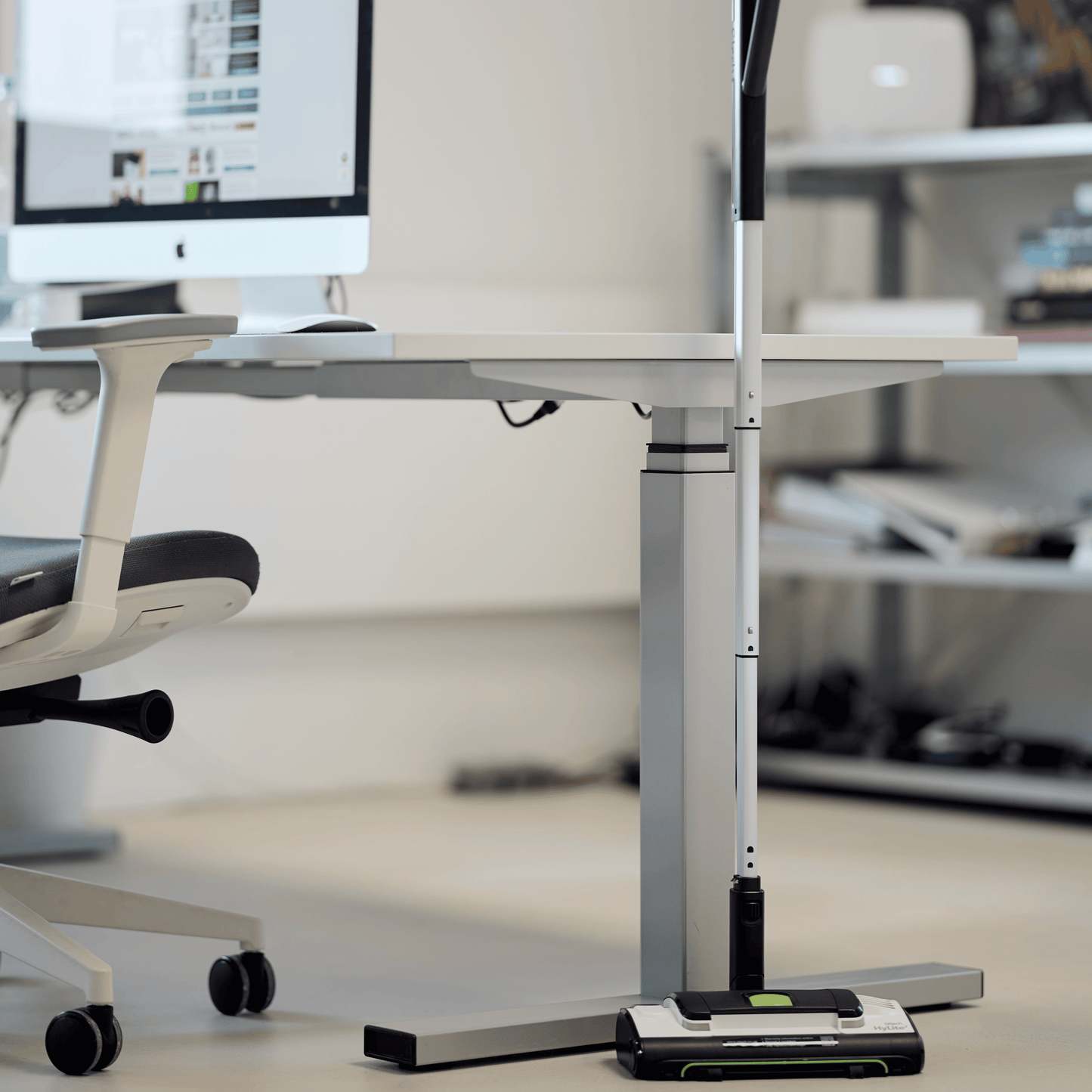 2-in-1 Design für jede Herausforderung: Der Gtech HyLite 2 reinigt effizient, hygienisch und flexibel – mit Akku und Beutelsystem.