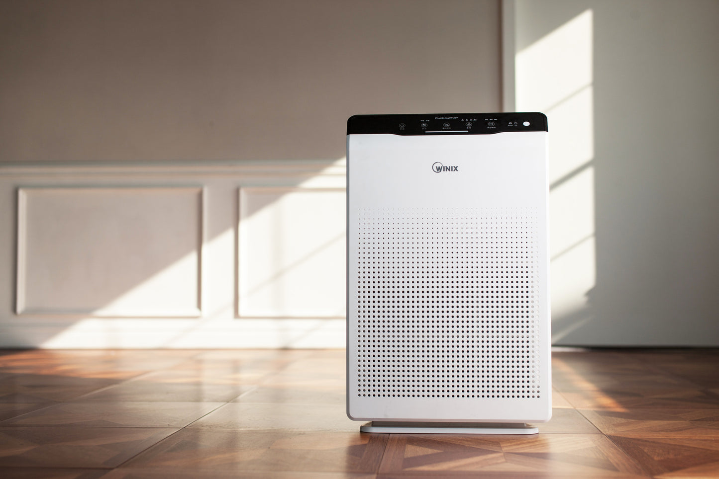 Winix ZERO Luftreiniger in modernem Design, leistungsstark gegen Allergene und Bakterien.