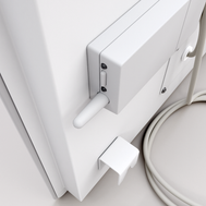 ZenSwiss Deluxe 260W Infrarotheizpanel in elegantem weissem Design, geeignet für Deckenmontage, 54 x 54 cm.